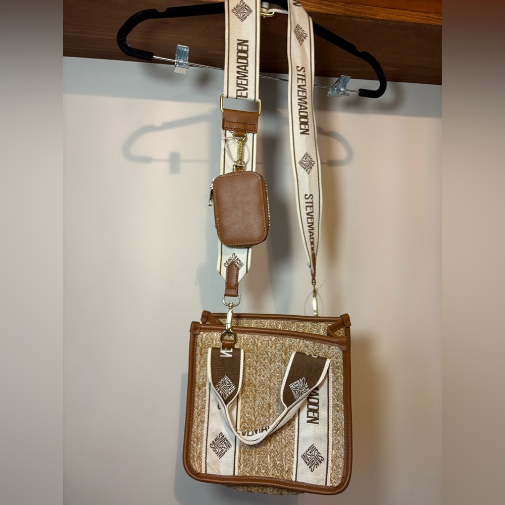 New Steve Madden Tan and Cream Messenger Bag
